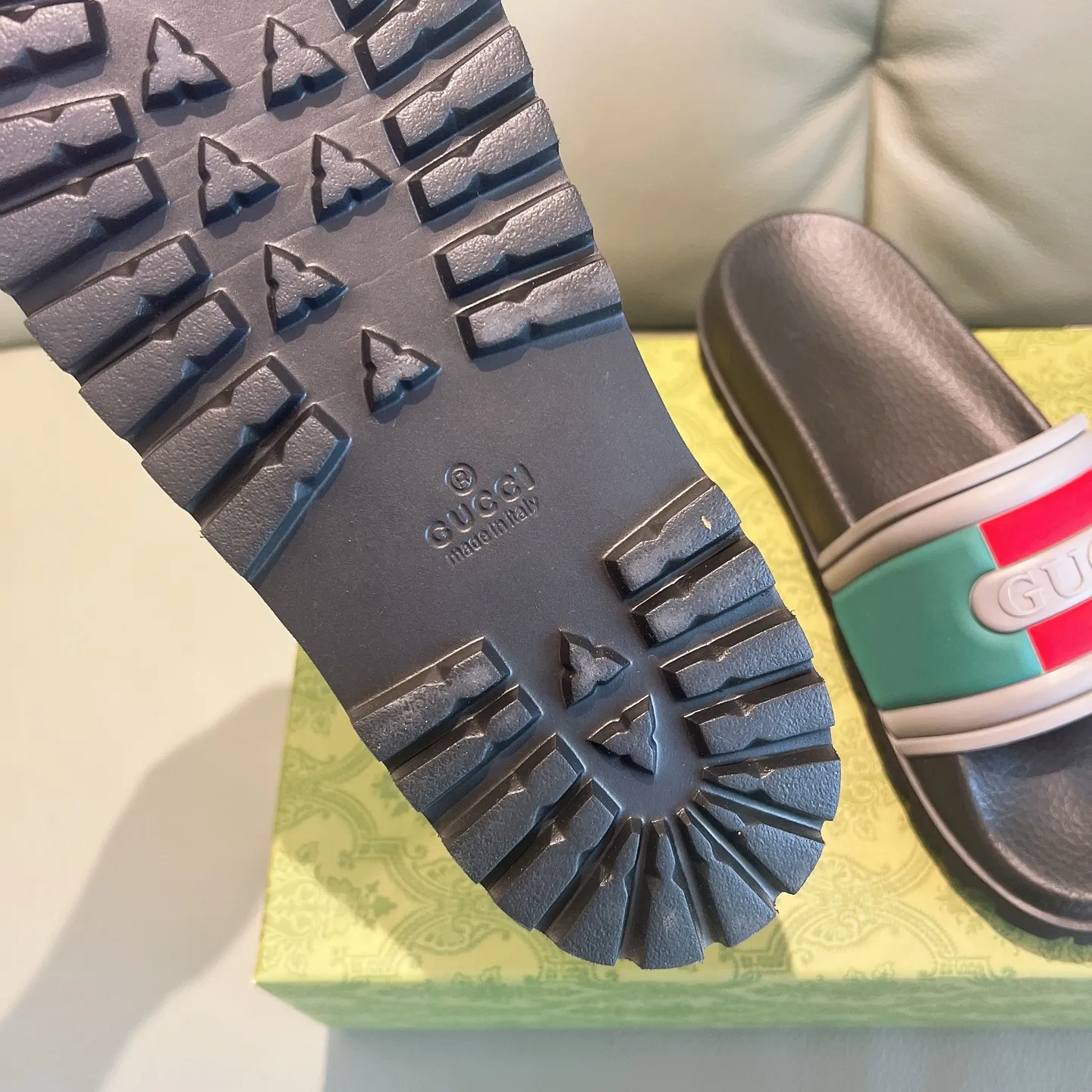 Men's Men's Shoes 130🐮🐮Gucci Gucci Slippers Gucci 2024 latest beach sandals slippers Original molding double G LOGO Original molding consistent Outsole: Men's Men's Shoes u double-layer outsole Size: 35-46